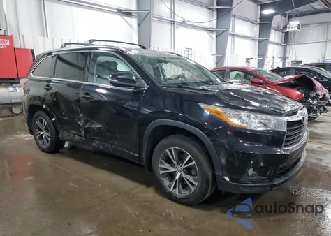 2016 Toyota Highlander Xle z USA, uszkodzony, nr VIN 5TDJKRFH4GS279590
